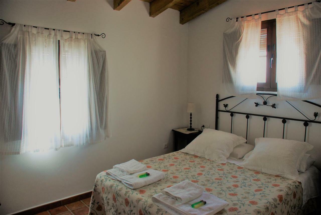 Casa Rural La Torre Almonaster la Real Exterior photo